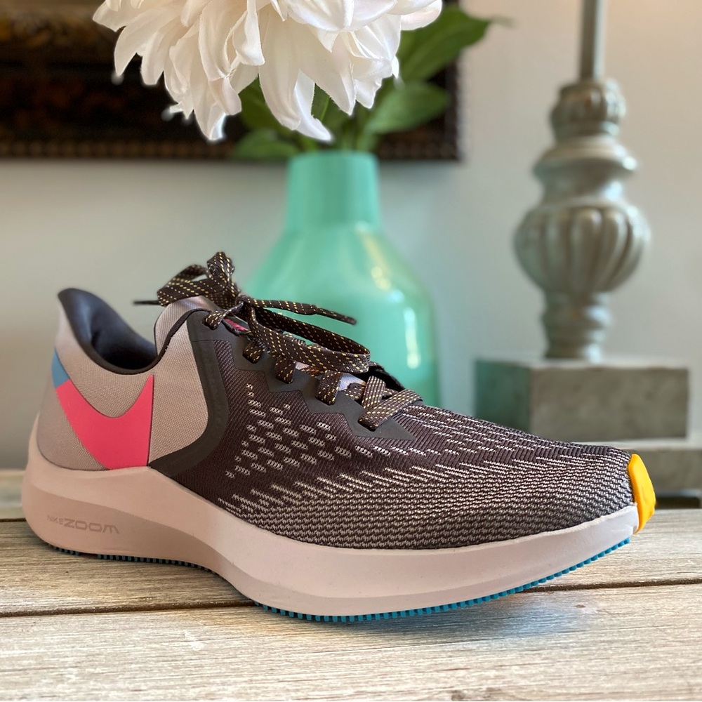 Nike Zoom Winflo 6 Running Shoe ✨ Size 8.5 Thunder Grey + Digital Pink | CU4825
